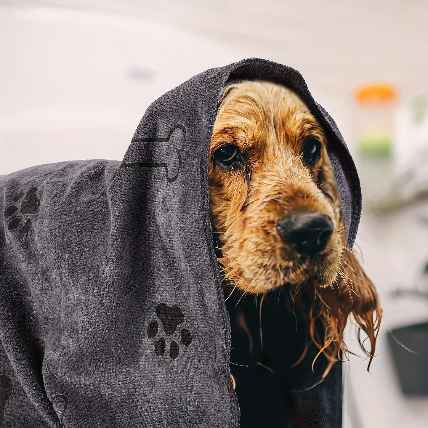 Quick-Drying Microfiber Dog Towel - Absorbent Pet Bath Product for Medium Dogs, Perfect for Drying Wet Paws and Fur