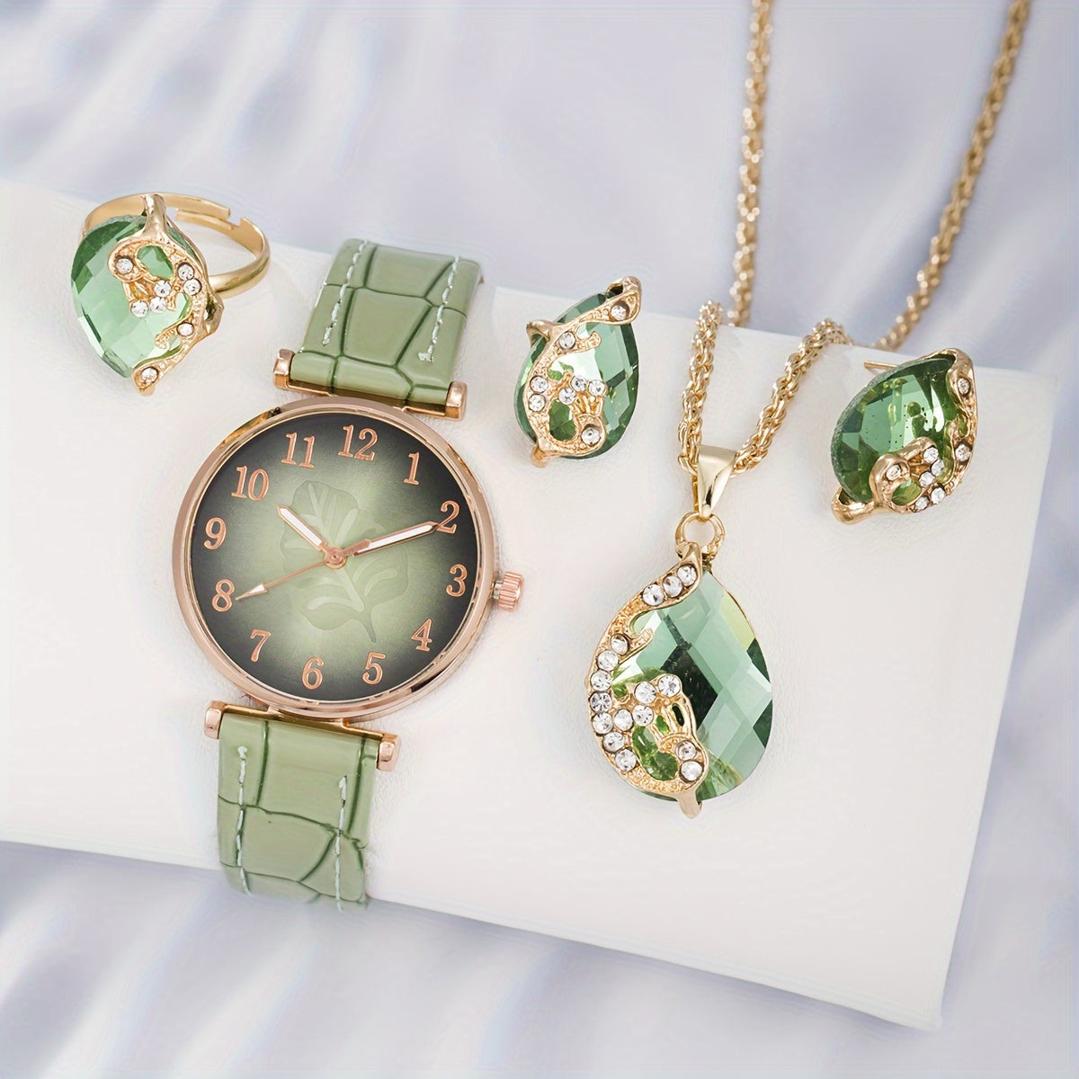 Fashion Leaf Women's Watch Set